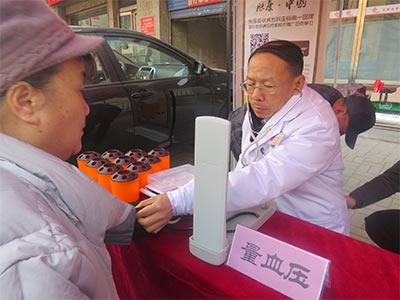 “践行公益,一路前行”--暖冬义诊进东缉虎营社区