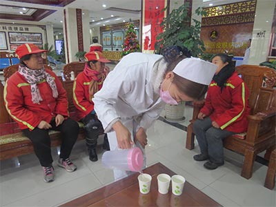 关爱城市美容师,传递温暖正能量
